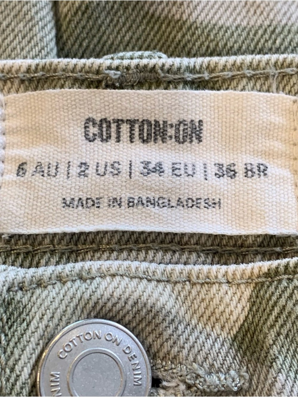 Cotton On Cargo Wide Leg Jean Camo Print Size 2 - Picture 6 of 11